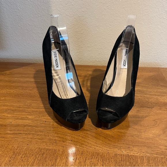 Steve Madden Black Suede Platform Heels  P-Rossi Size 7.5 - Picture 2 of 5